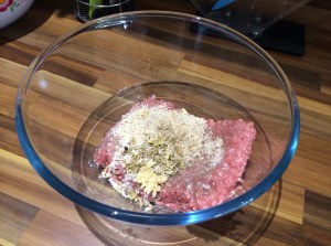 Summer spaghetti and meatballs