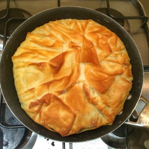 Feta and spinach pie with filo pastry