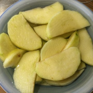 Duck with confit of apple cider sauce