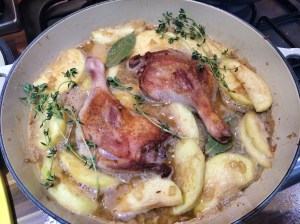 Duck with confit of apple cider sauce