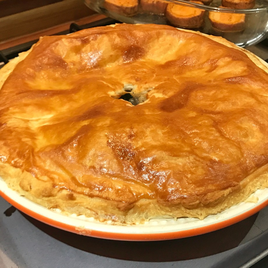 Chicken, spinach and mushroom pie